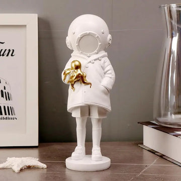 Nordic Art Deepsea Diver Statue Banksy Sculpture England Street Collectible Toy Resin Diver Figurine Home Decoration