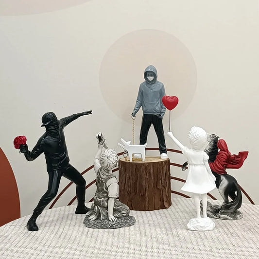 Dropshopping Banksy Sculpture Collection Flower Thrower Statue Pop Art Modern Balloon Girl Figurine Office Home Decoration