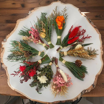 Mini Bouquet Of Natural Dried Flowers Wedding Decoration Diy Floral Materials Dried Small Flowers Home Decoration