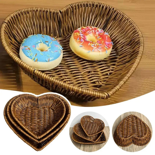 3pcs Multi-Uses Simulation Rattan Desktop Baskets for Bread Fruit Restaurant Display Basket Heart-Shaped Woven Storage Basket