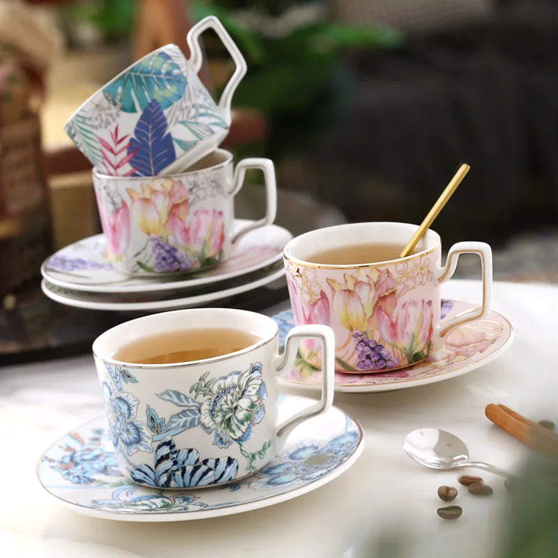 European Luxury Pastoral Ceramic Coffee Cup Set French Elegant Tea Cups Gold-plated Ceramic Latte Ceramic Flower Coffee Mug