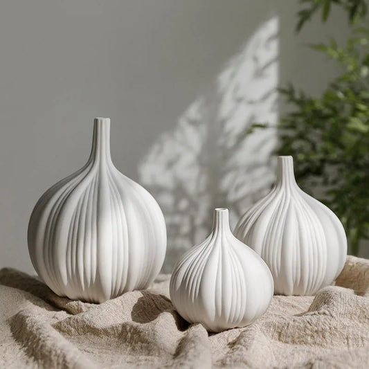 Ceramic Garlic Vase Home Hotel Soft Decoration Morandi's Hand Pinched Vase Creative Furniture Nordic Simple Modern Decoration