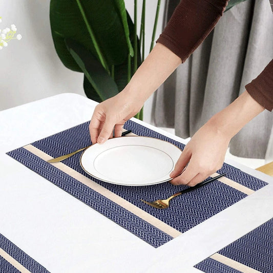 Inyahome Set of 4/8 Woven Vinyl Plastic Placemats for Dining Table Non-Slip Heat Insulation Stain Resistant Table Mat