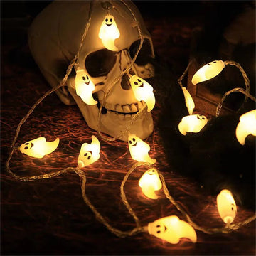 LED Halloween ghost light string party decoration, ghosts flashing and lively atmosphere full of energy