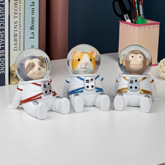 Astronaut Cartoon Shine Crystal Ball Figurine Toy Desktop Ornaments Resin Spaceman Party Funny Birthday Gift Desk Shelf Decor ﻿