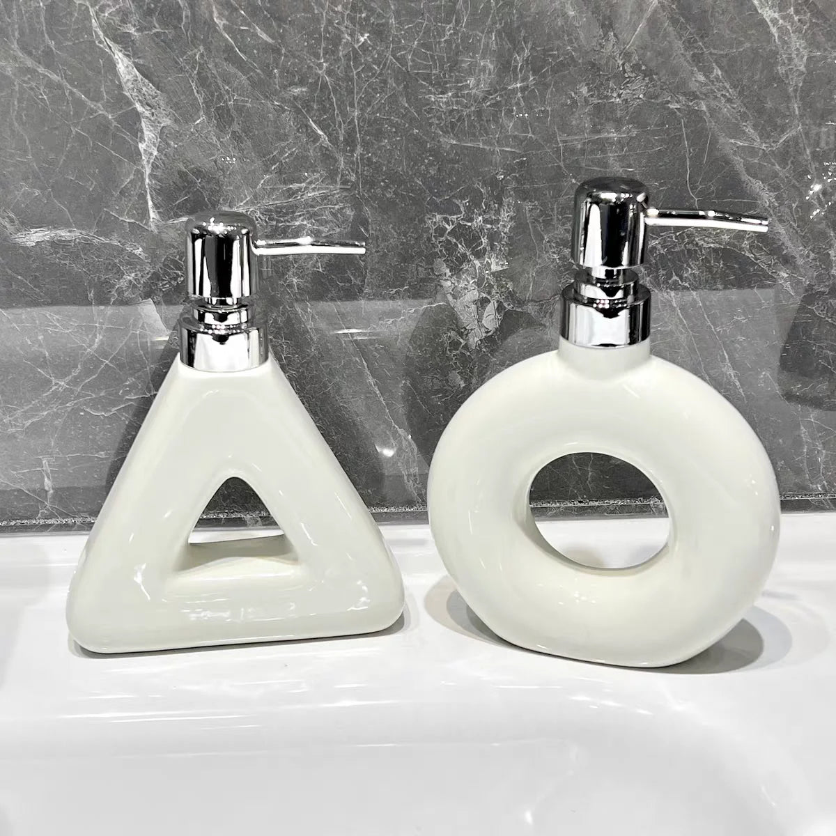 Bathroom Soap And Gel Dispenser Dispensador De Agua Liquid Shampoo Dispenser Kitchen Accessories Lotion Hand Sanitizer Family