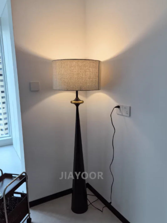 French Medieval Fabric Walnut Floor Lamp Bedroom Bedside Lamp Living Room Sofa Side Lamp Decorative Light Apartment LED Lighting