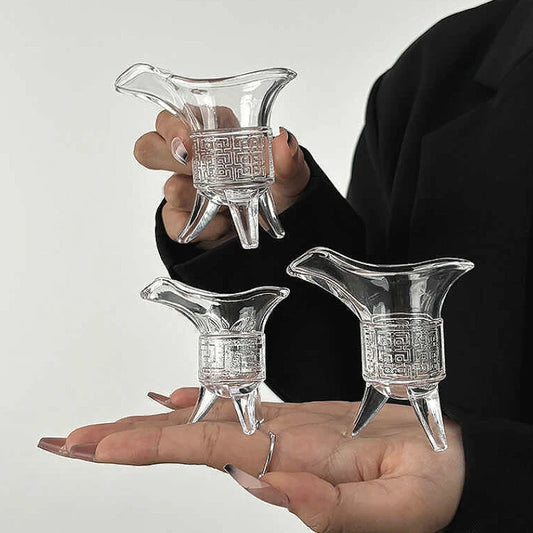 4pcs Sets Ancient Imperial Wine Cup 10ml/20ml/30ml Chinese Style Three Legged Wine Glass Art Design Wine Glass Party Spirits Cup