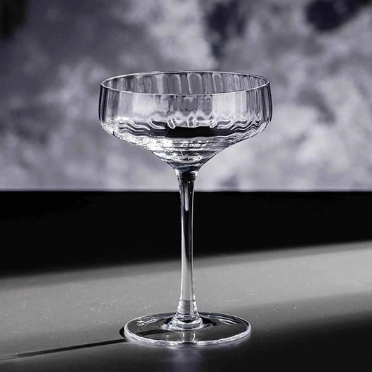 Creative Cocktail Glasses Cups Goblet Butterfly Champagne Glass Vertical Pattern Tower Cup Martini Glass Cup Bar Accessories