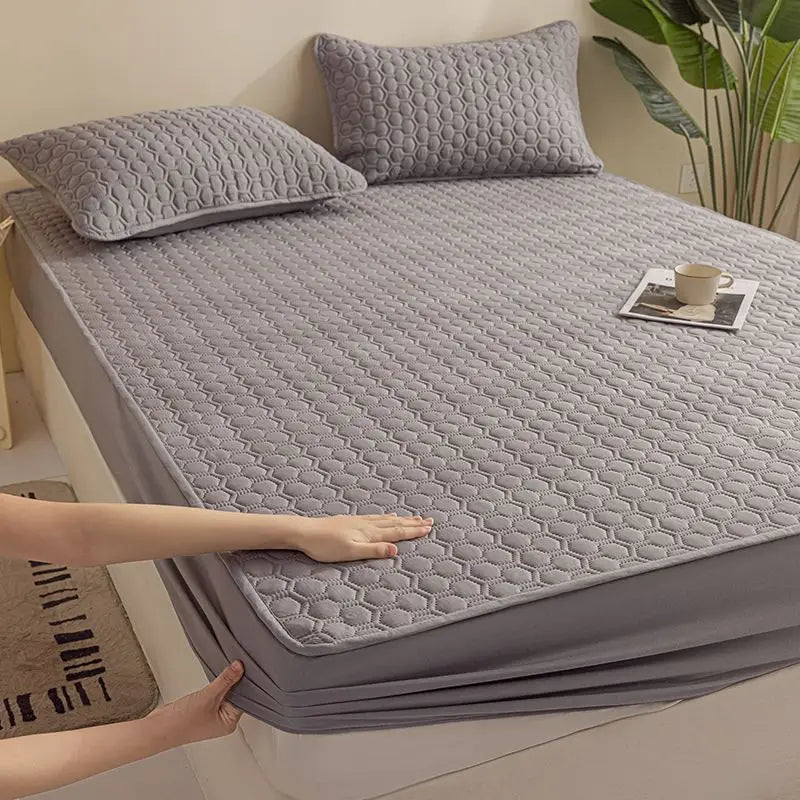 3D Air Fabric Thick Mattress Cover Solid Color Quilted Mattress Protector Soft and Breathable Fitted Bed Sheet ( No Pillowcas )