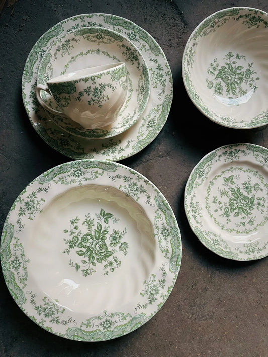 Vintage green flower vintage medieval style dinner plate yellow porcelain Chinese plate dessert plate bowl coffee cup saucer