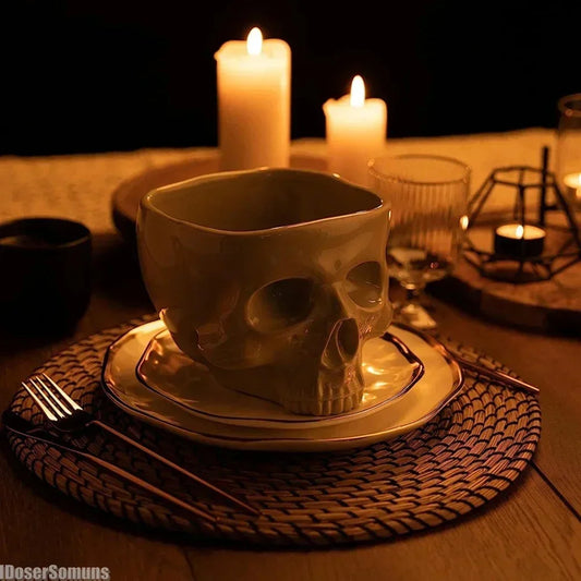 Retro Porcelain Skull Pasta Bowl - Gothic Halloween Tableware, Unique Ceramic Bowl for Noodles, Salad, Candy & Tabletop Decor!