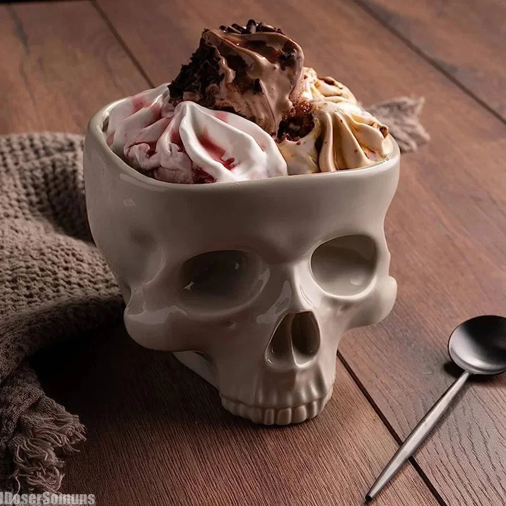Retro Porcelain Skull Pasta Bowl - Gothic Halloween Tableware, Unique Ceramic Bowl for Noodles, Salad, Candy & Tabletop Decor!