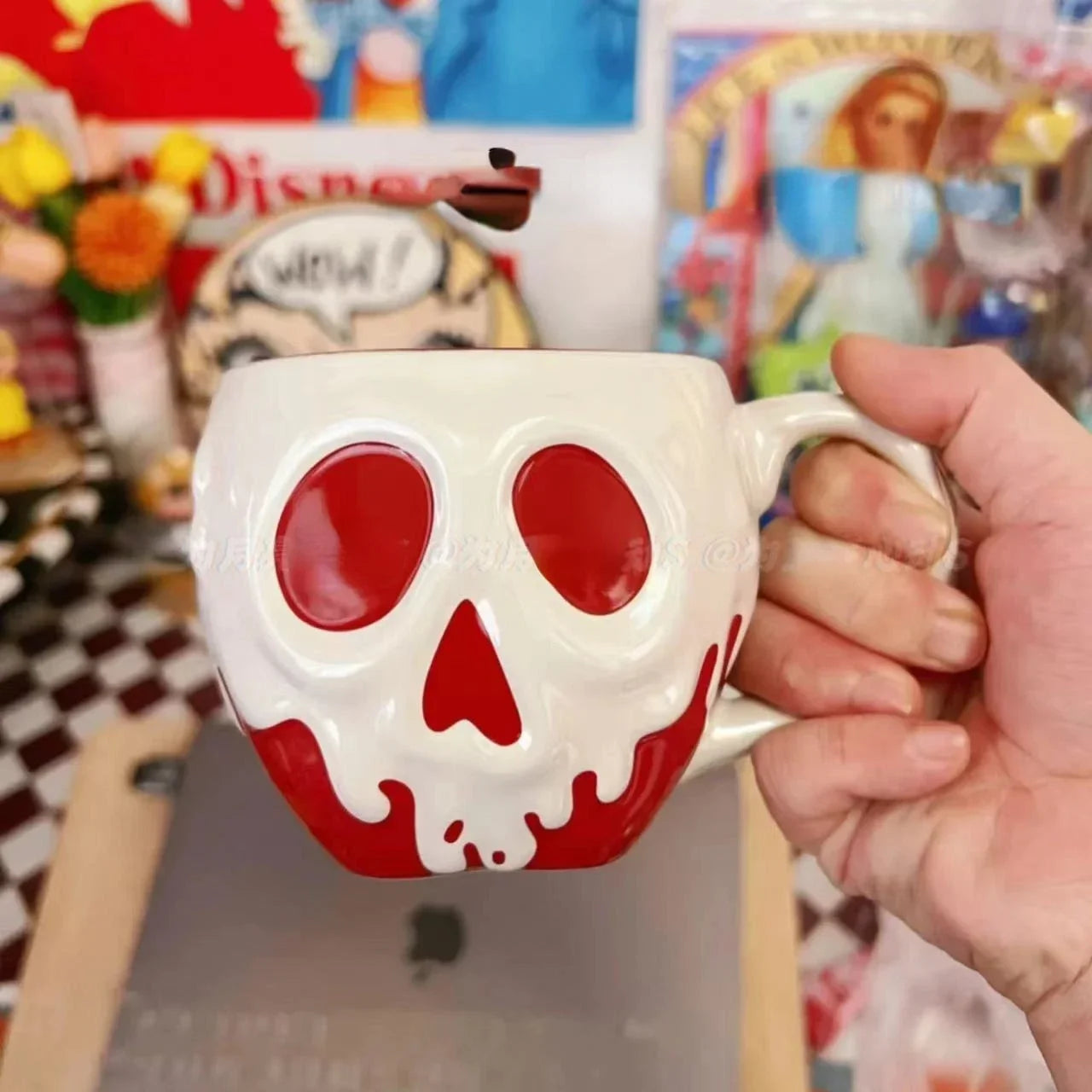 Red Poisonous Apple Skull Mug Ceramic Cup Anime Cartoon New Fruit Water Cup Large Capacity Creative High Beauty Halloween Gift